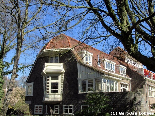 Gevel.
<br/>
Gert-Jan Lobbes, maart 2017